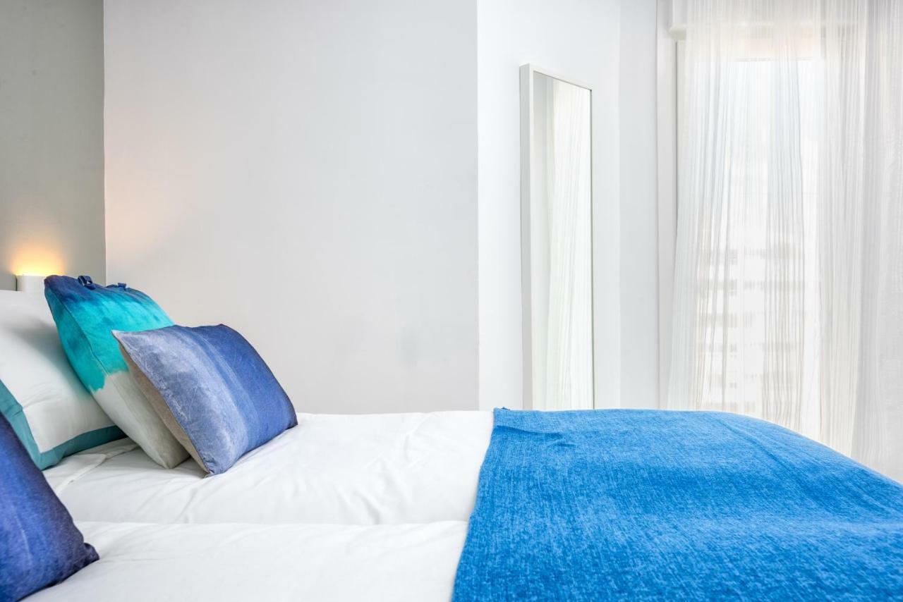 Апартаменты Seafront La Malagueta II Малага Экстерьер фото