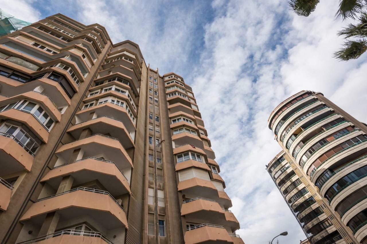 Апартаменты Seafront La Malagueta II Малага Экстерьер фото